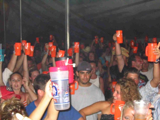 waupacaboatride2005009.jpg