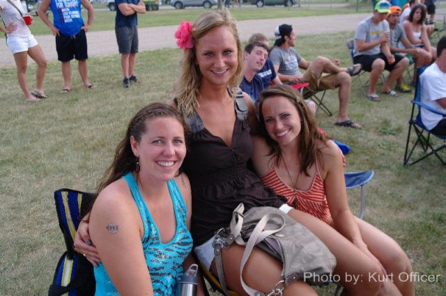 _waupaca_boatride97.jpg