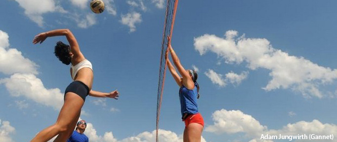 Waupaca Boatride Volleyball Tournament - Reverse Coed Quads Match